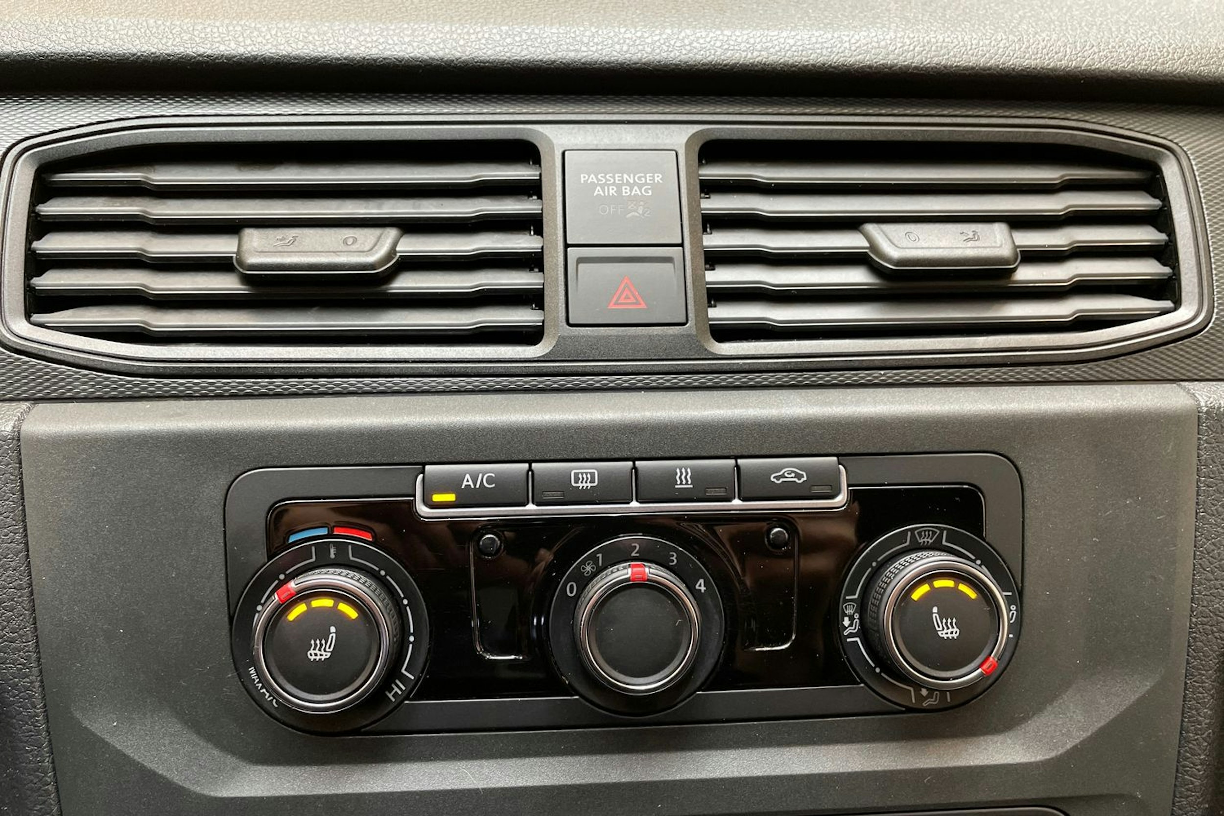 valkoinen Volkswagen Caddy 2019 kuva 23.