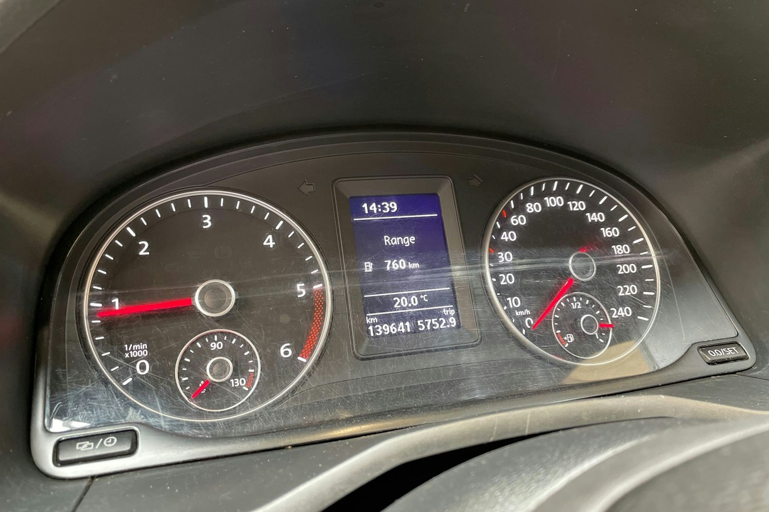 valkoinen Volkswagen Caddy 2019 kuva 24.