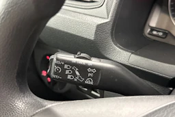 punainen Volkswagen Caddy 2020 kuva 17.