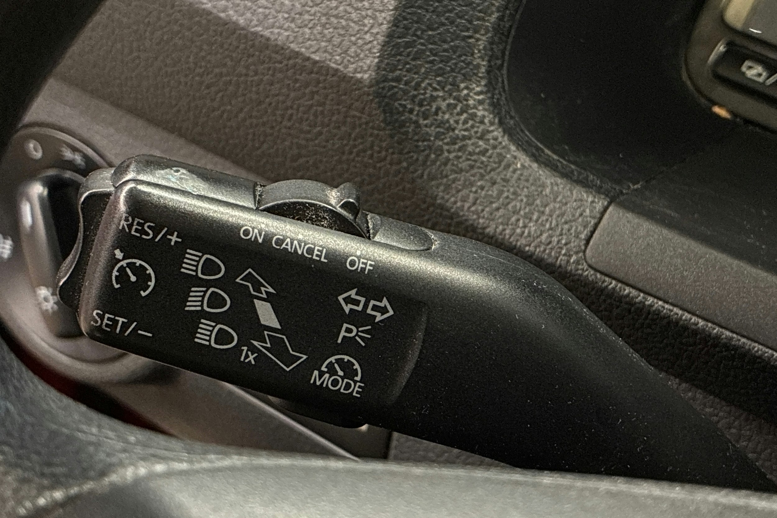 punainen Volkswagen Caddy 2019 kuva 15.