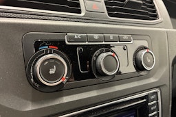 punainen Volkswagen Caddy 2019 kuva 16.