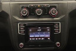 valkoinen Volkswagen Caddy 2019 kuva 13.