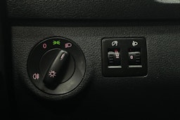 valkoinen Volkswagen Caddy 2019 kuva 15.