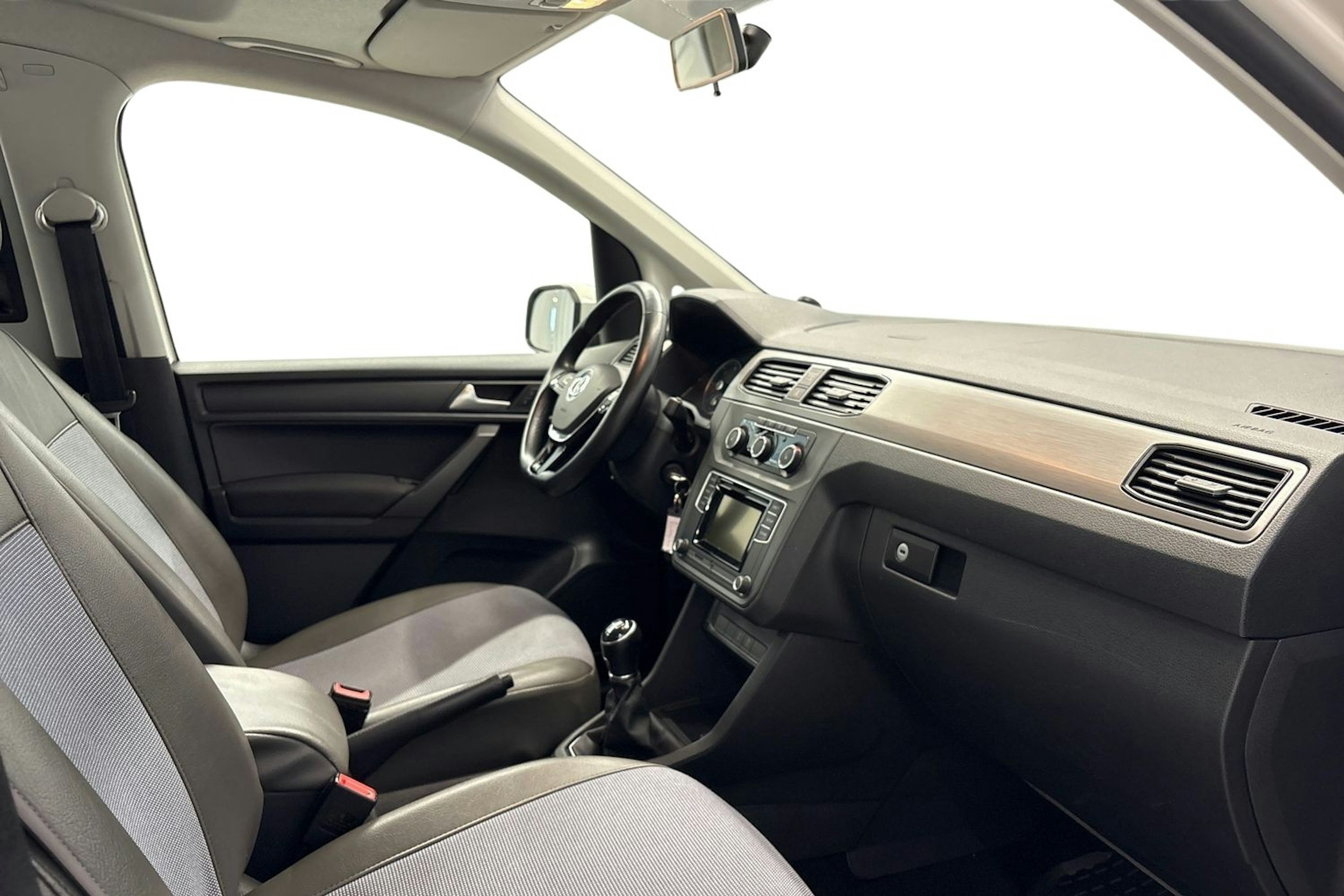 valkoinen Volkswagen Caddy 2019 kuva 9.