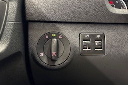 valkoinen Volkswagen Caddy 2019 kuva 22.