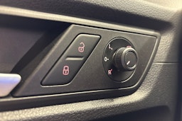 valkoinen Volkswagen Caddy 2019 kuva 23.