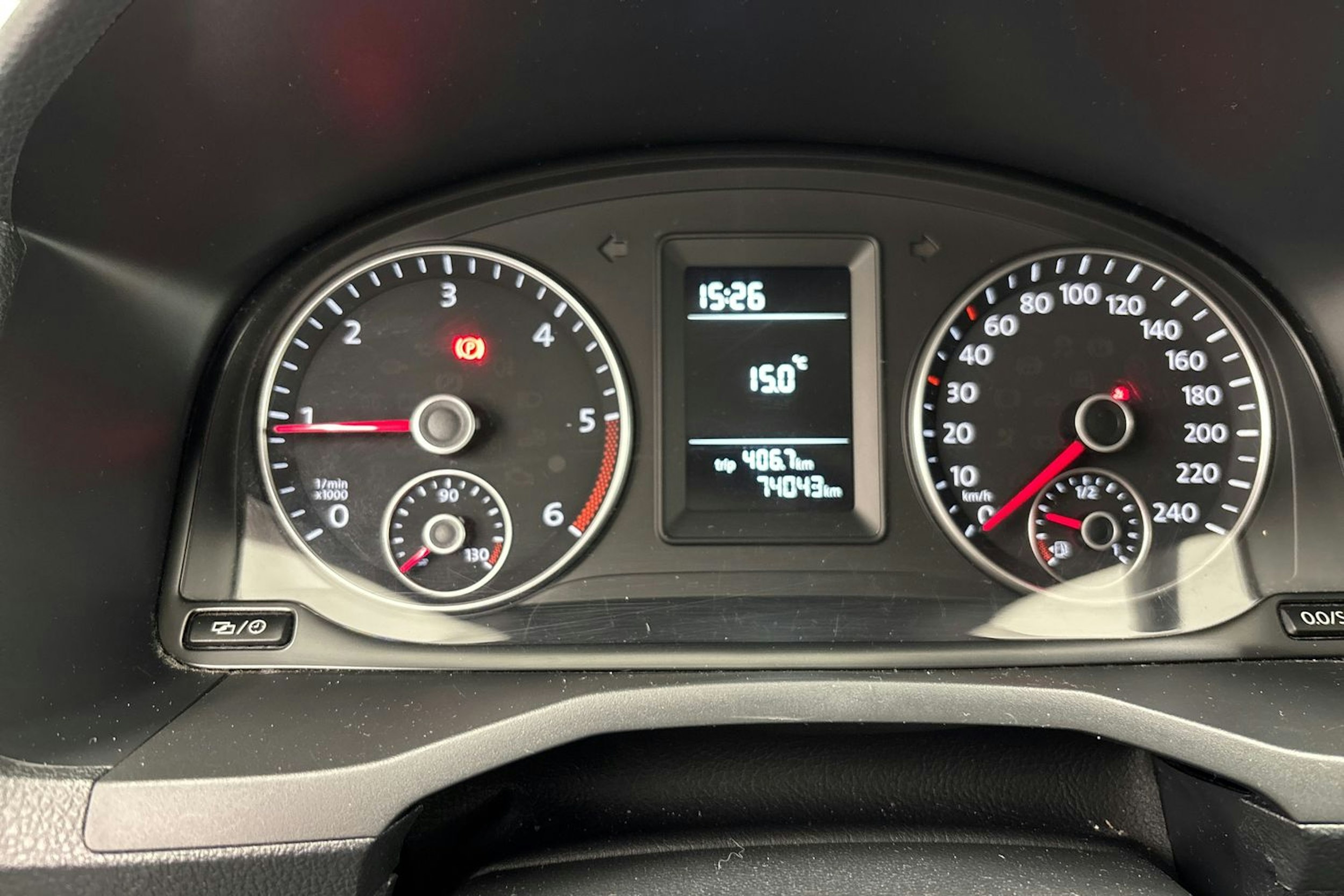 valkoinen Volkswagen Caddy 2019 kuva 16.