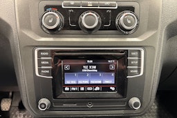 valkoinen Volkswagen Caddy 2019 kuva 17.
