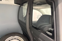 valkoinen Volkswagen Caddy 2019 kuva 20.