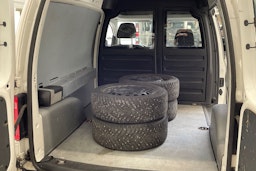 valkoinen Volkswagen Caddy 2019 kuva 15.