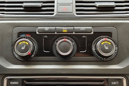 valkoinen Volkswagen Caddy 2019 kuva 19.