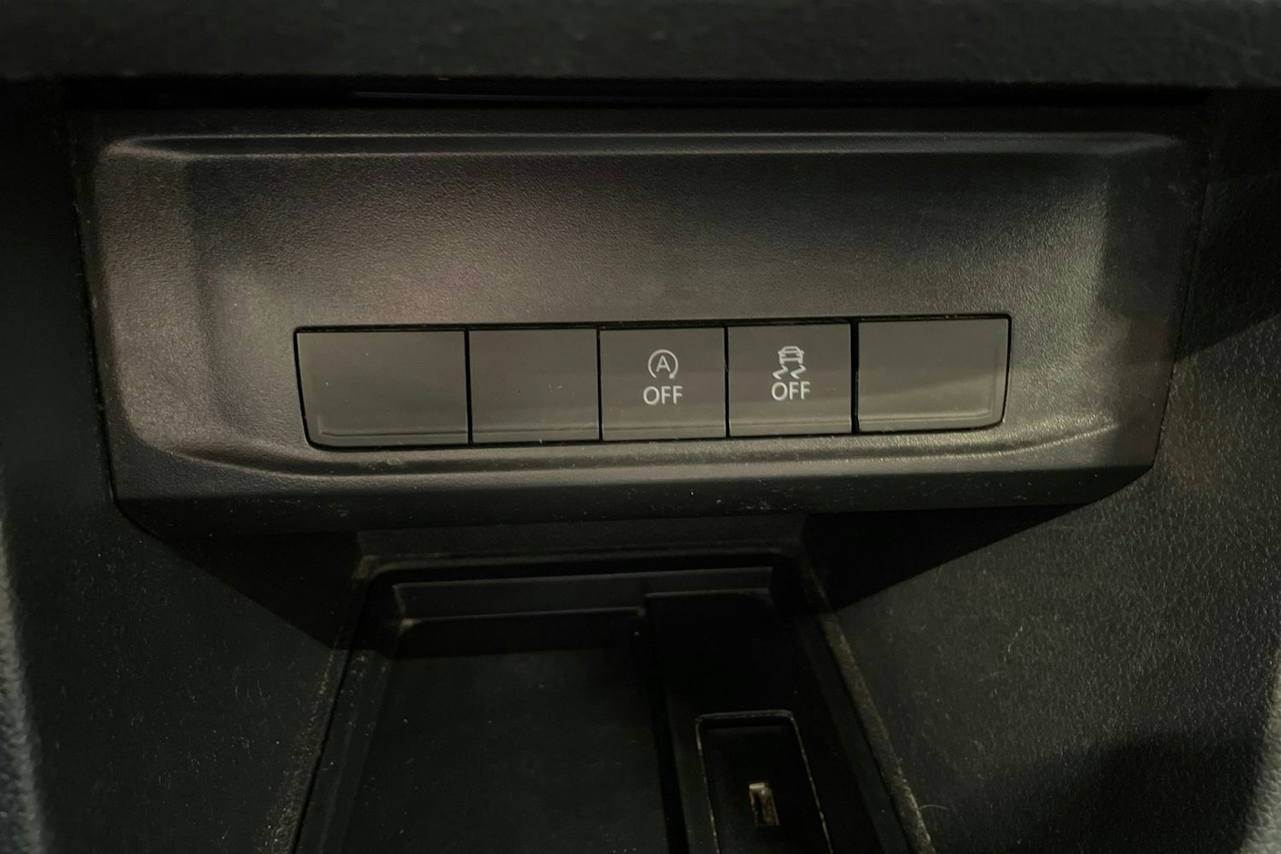 valkoinen Volkswagen Caddy 2019 kuva 23.