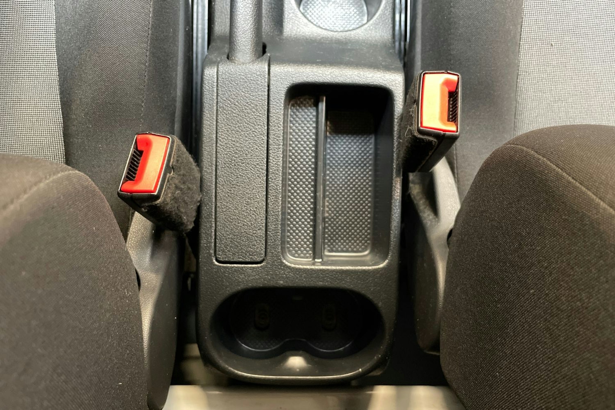 valkoinen Volkswagen Caddy 2019 kuva 25.