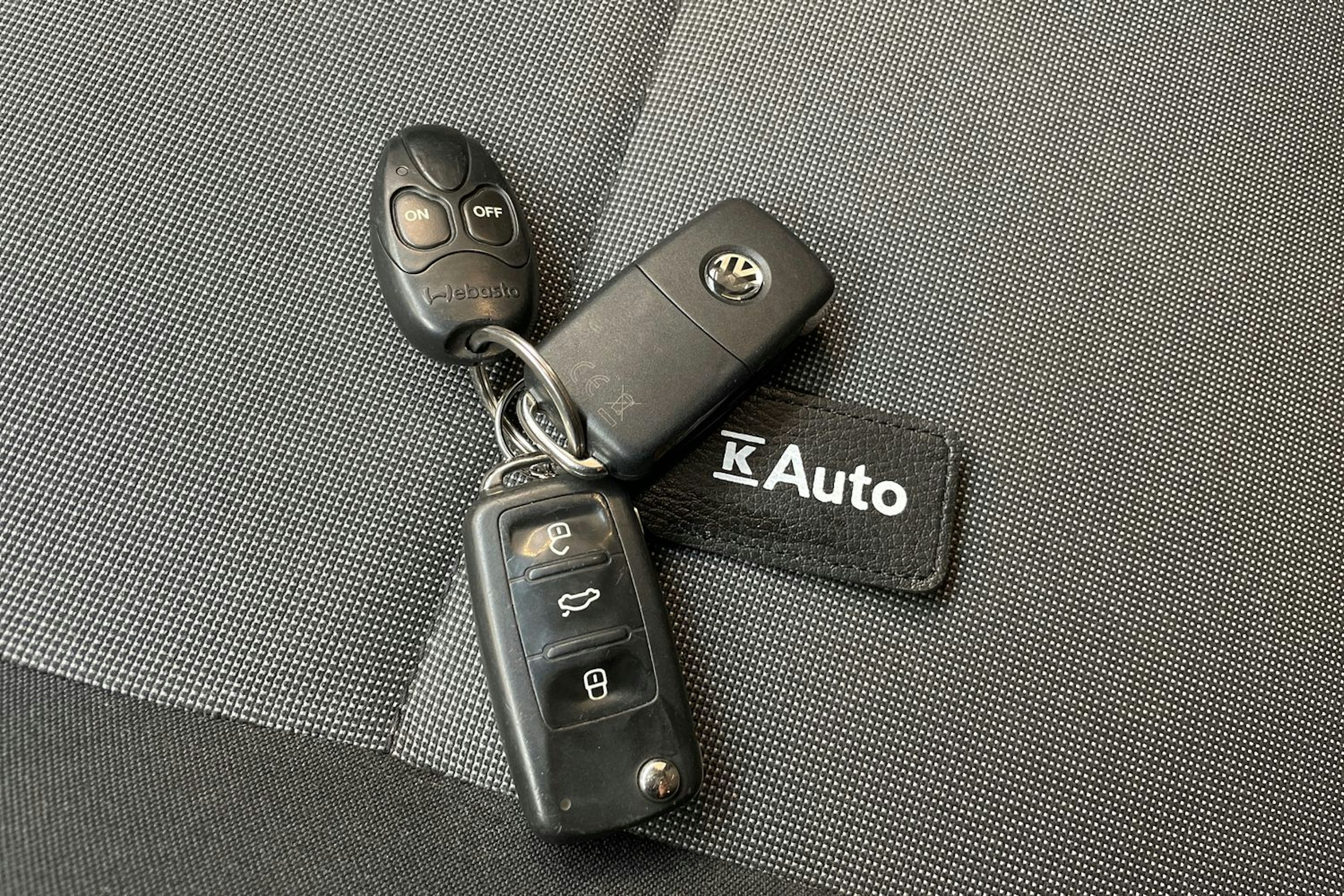 valkoinen Volkswagen Caddy 2019 kuva 29.