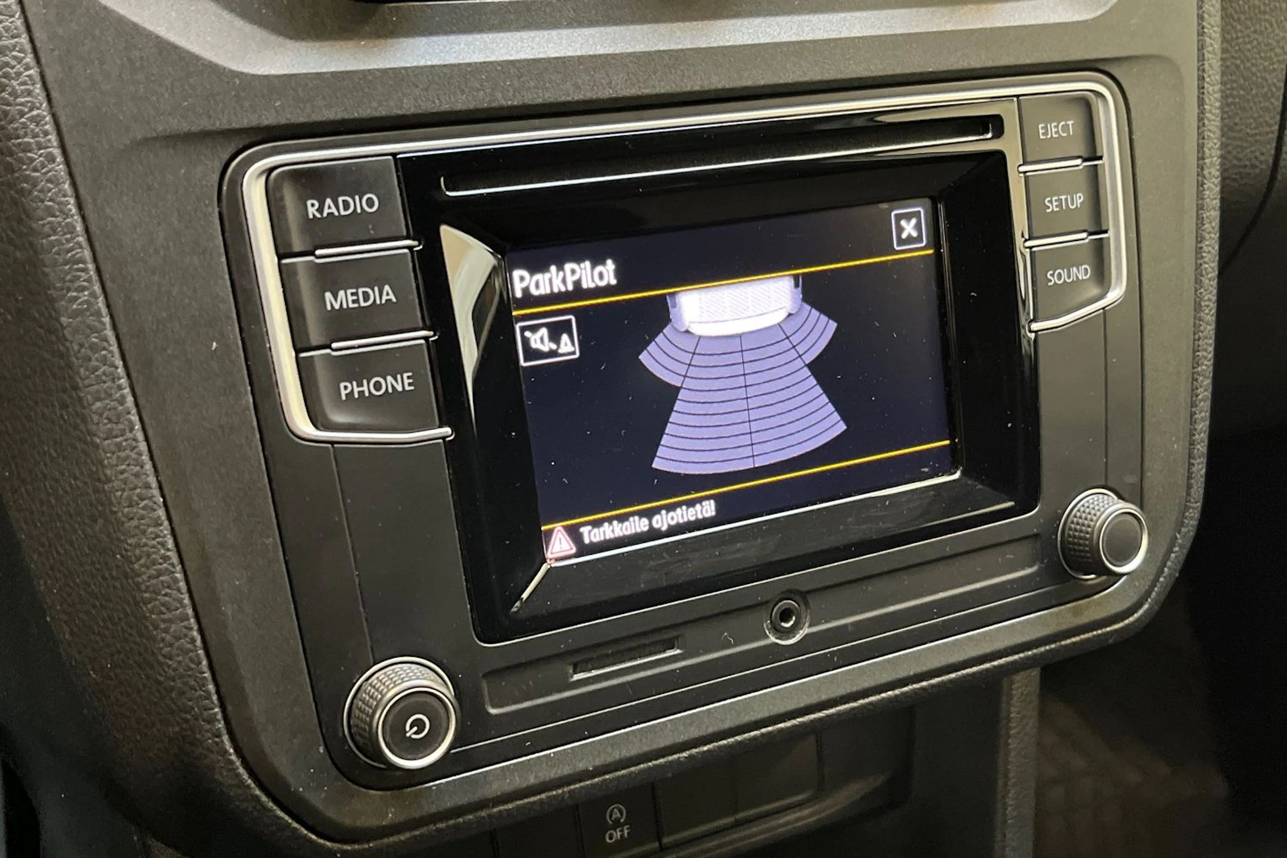valkoinen Volkswagen Caddy 2020 kuva 16.