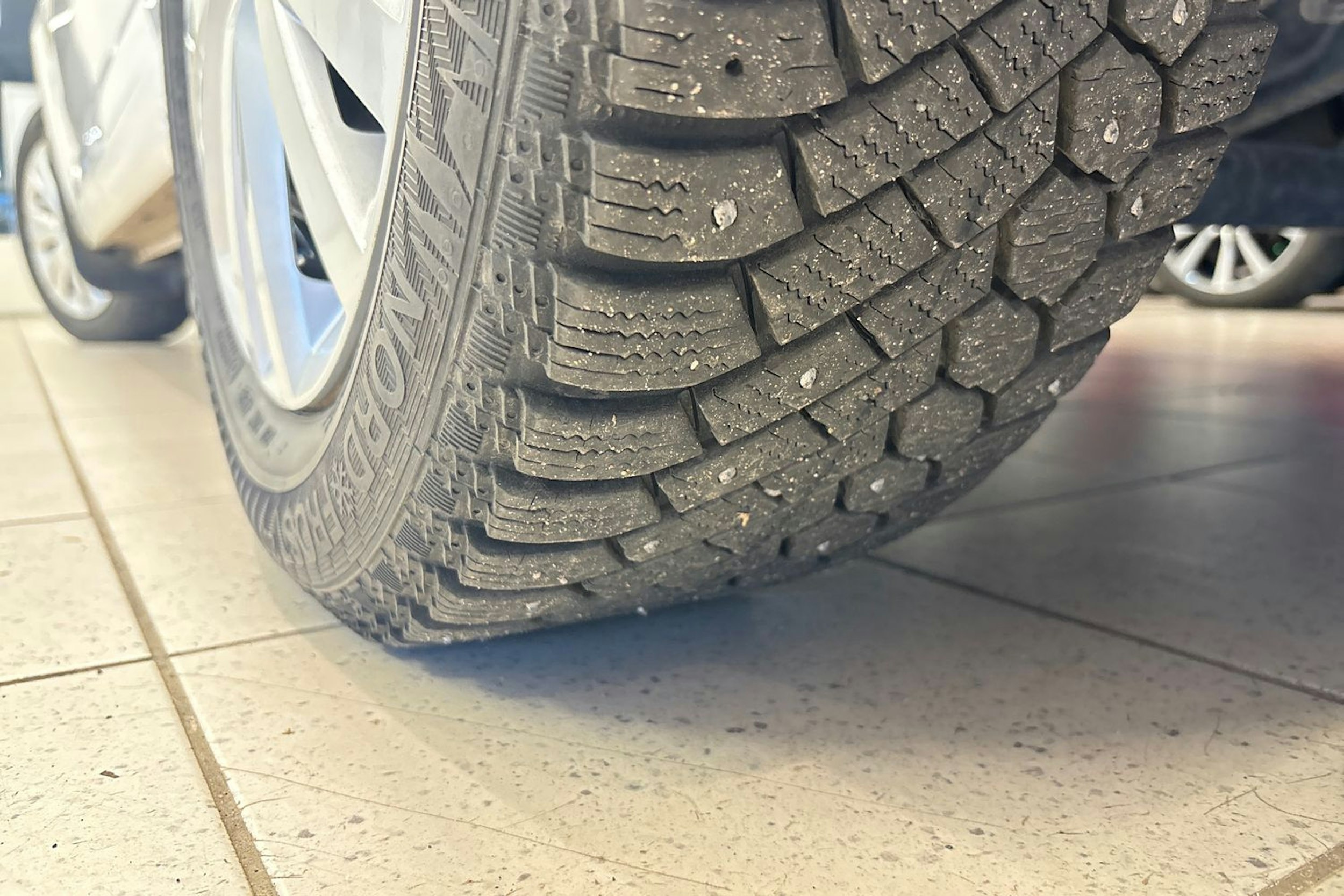 Valkoinen Volkswagen CADDY 2020 kuva 10.