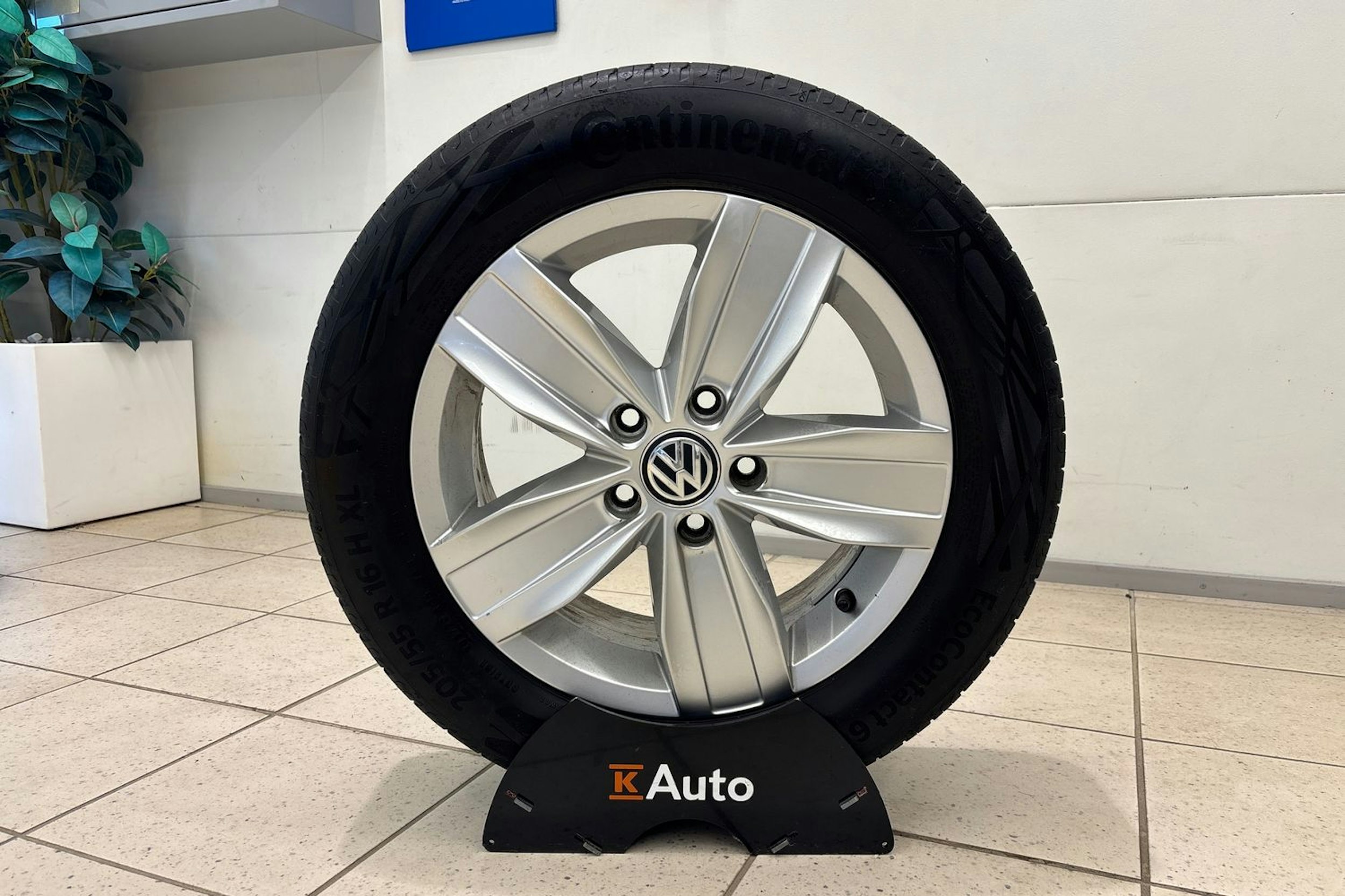 Valkoinen Volkswagen CADDY 2020 kuva 11.