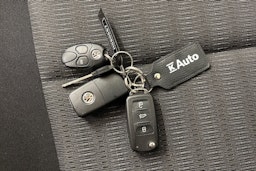 Valkoinen Volkswagen CADDY 2020 kuva 14.