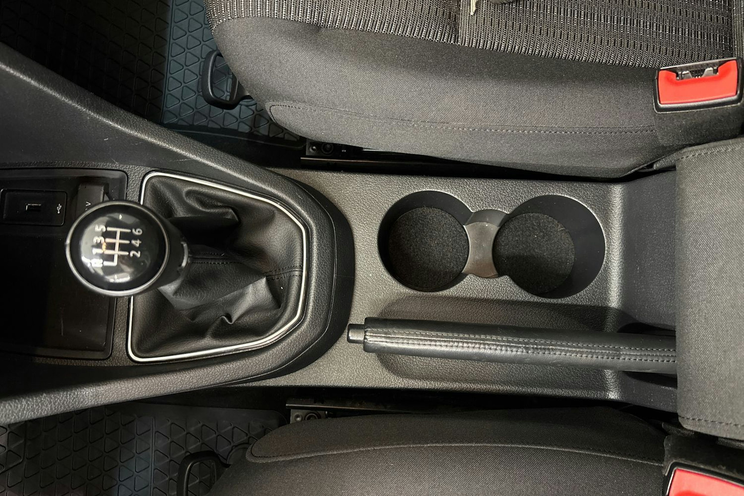 Valkoinen Volkswagen CADDY 2020 kuva 15.