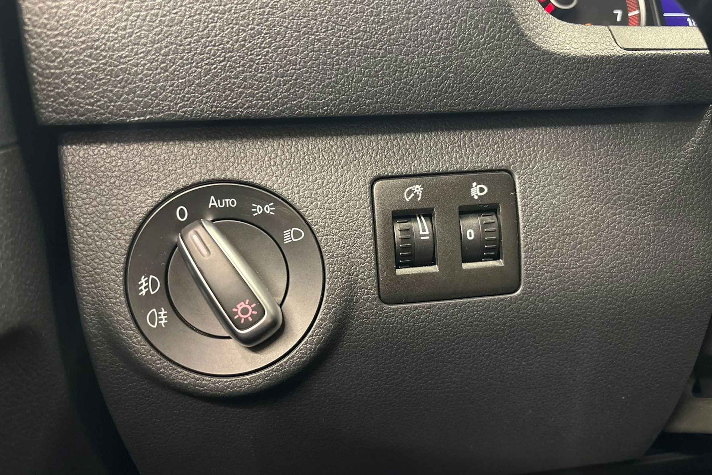 Valkoinen Volkswagen CADDY 2020 kuva 18.