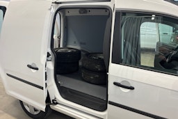 valkoinen Volkswagen Caddy 2020 kuva 16.