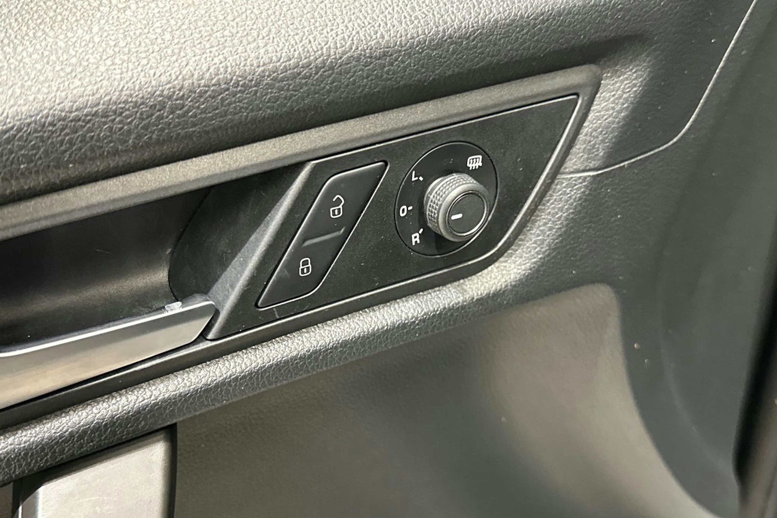 Harmaa Volkswagen CADDY 2020 kuva 16.