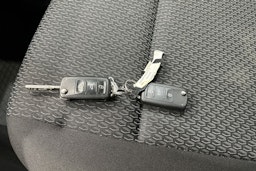 Harmaa Volkswagen CADDY 2020 kuva 20.