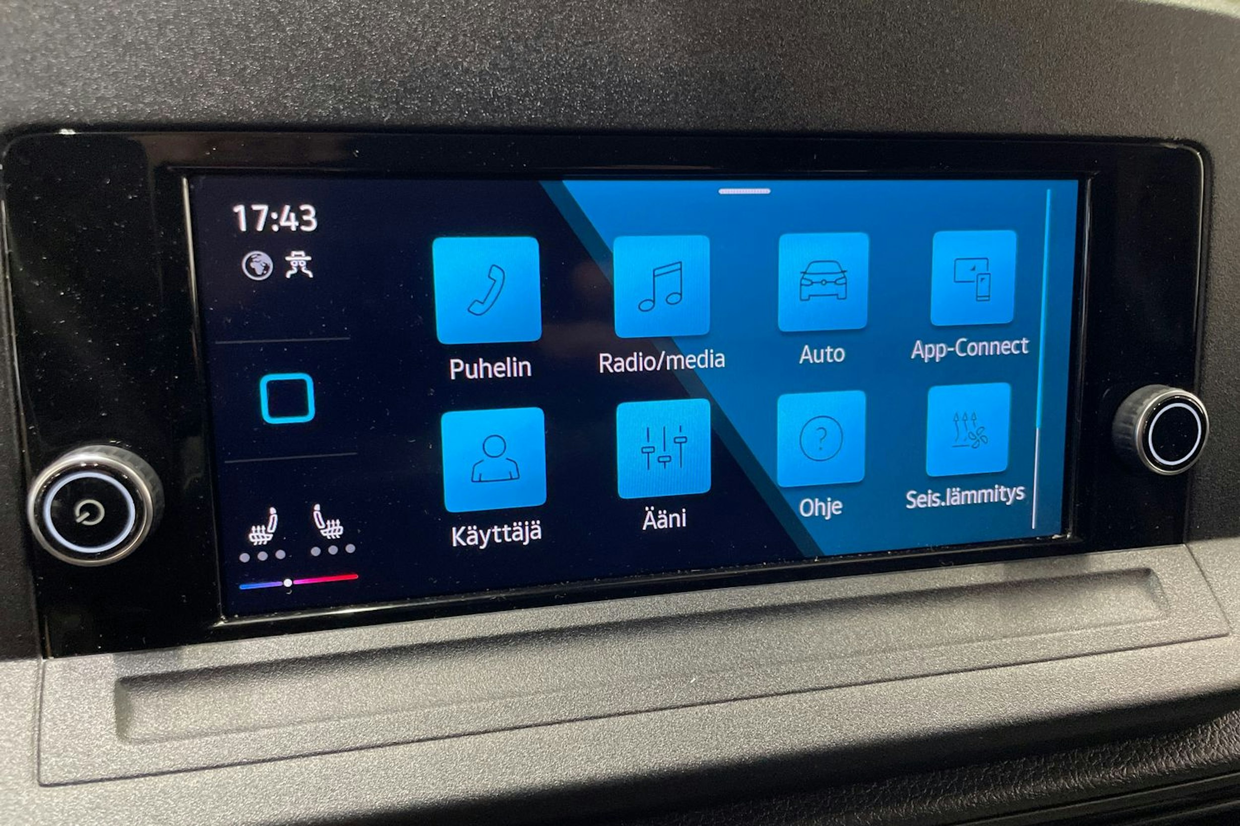 valkoinen Volkswagen Caddy 2021 kuva 32.