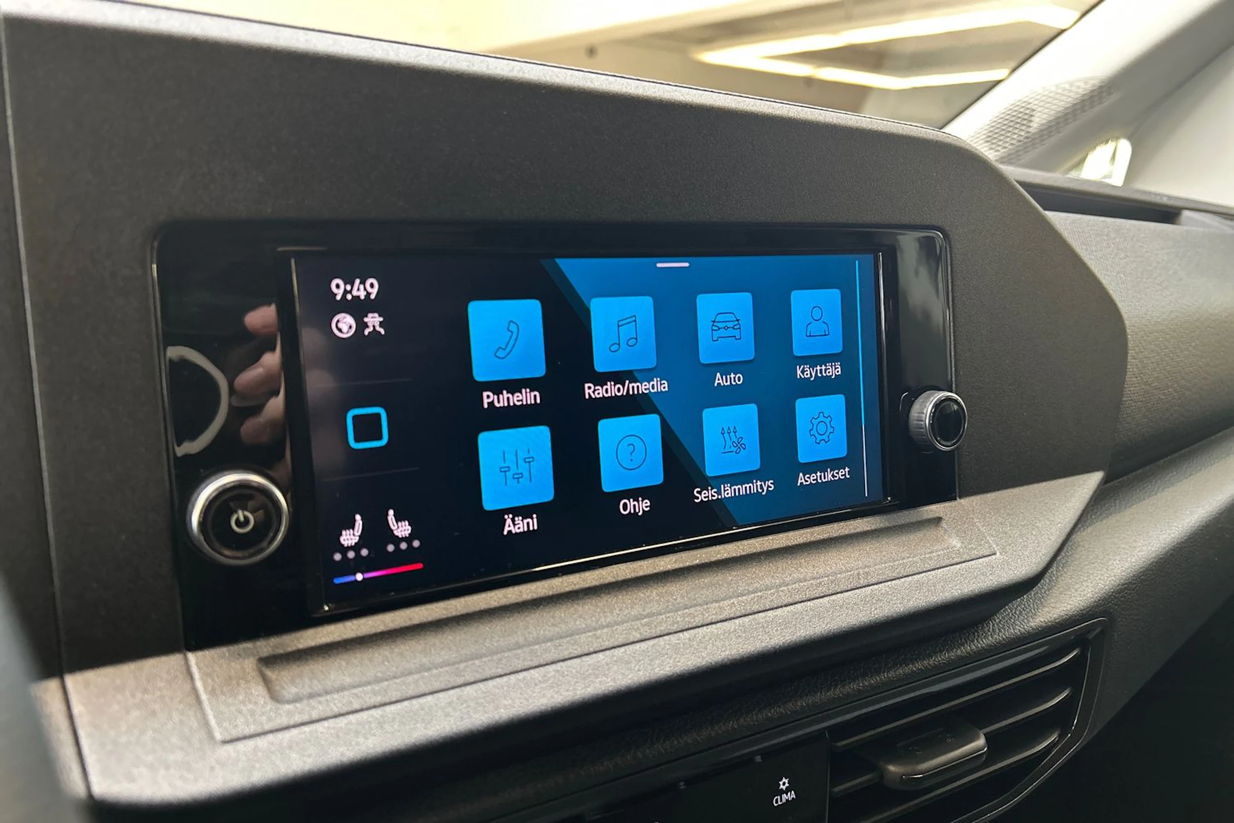 valkoinen Volkswagen Caddy 2021 kuva 16.
