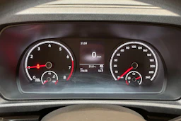 oranssi Volkswagen Caddy 2021 kuva 17.