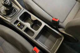 oranssi Volkswagen Caddy 2021 kuva 24.