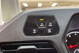 oranssi Volkswagen Caddy 2021 kuva 25.