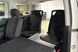 Valkoinen Volkswagen CADDY 2021 kuva 12.