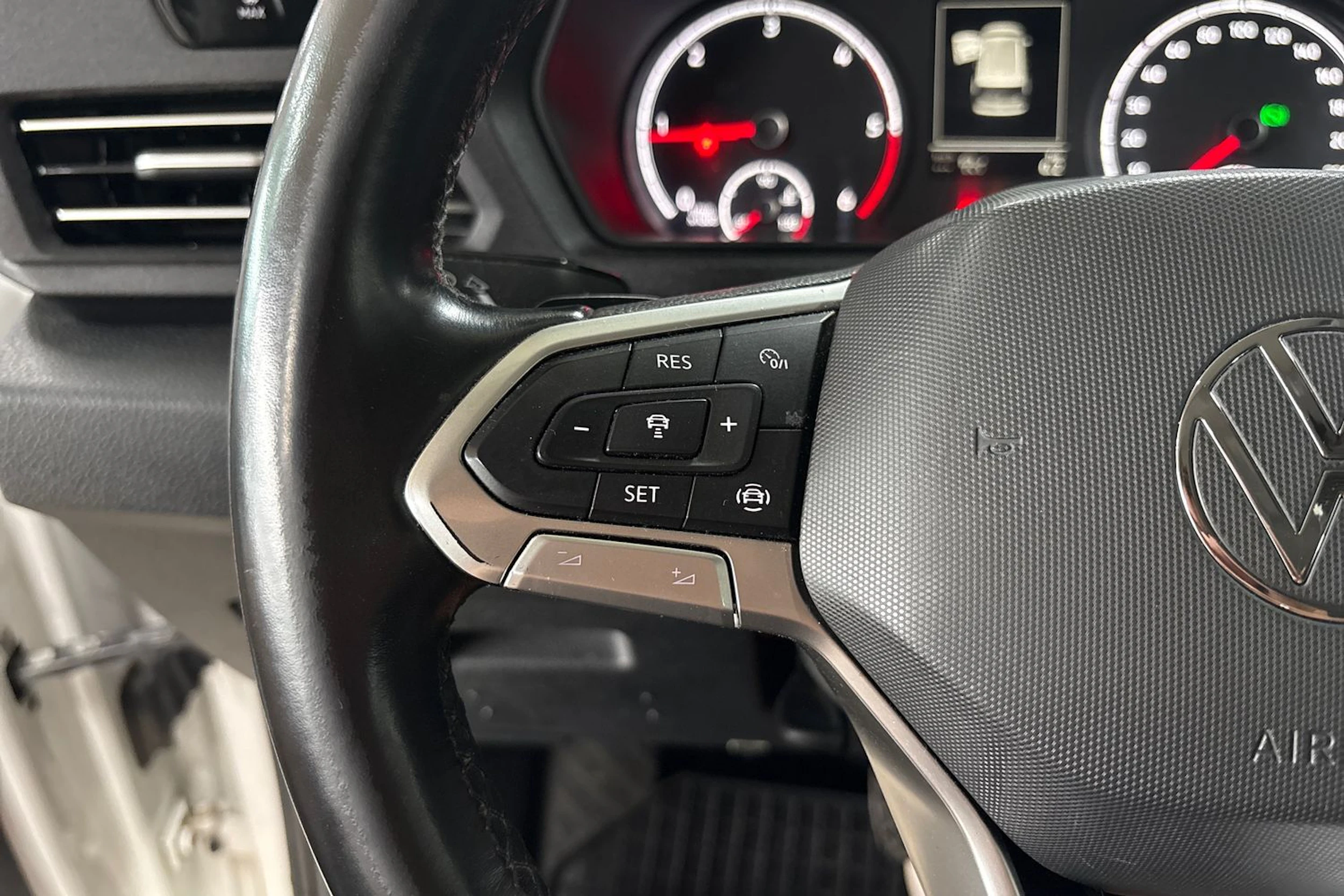Valkoinen Volkswagen CADDY 2021 kuva 18.