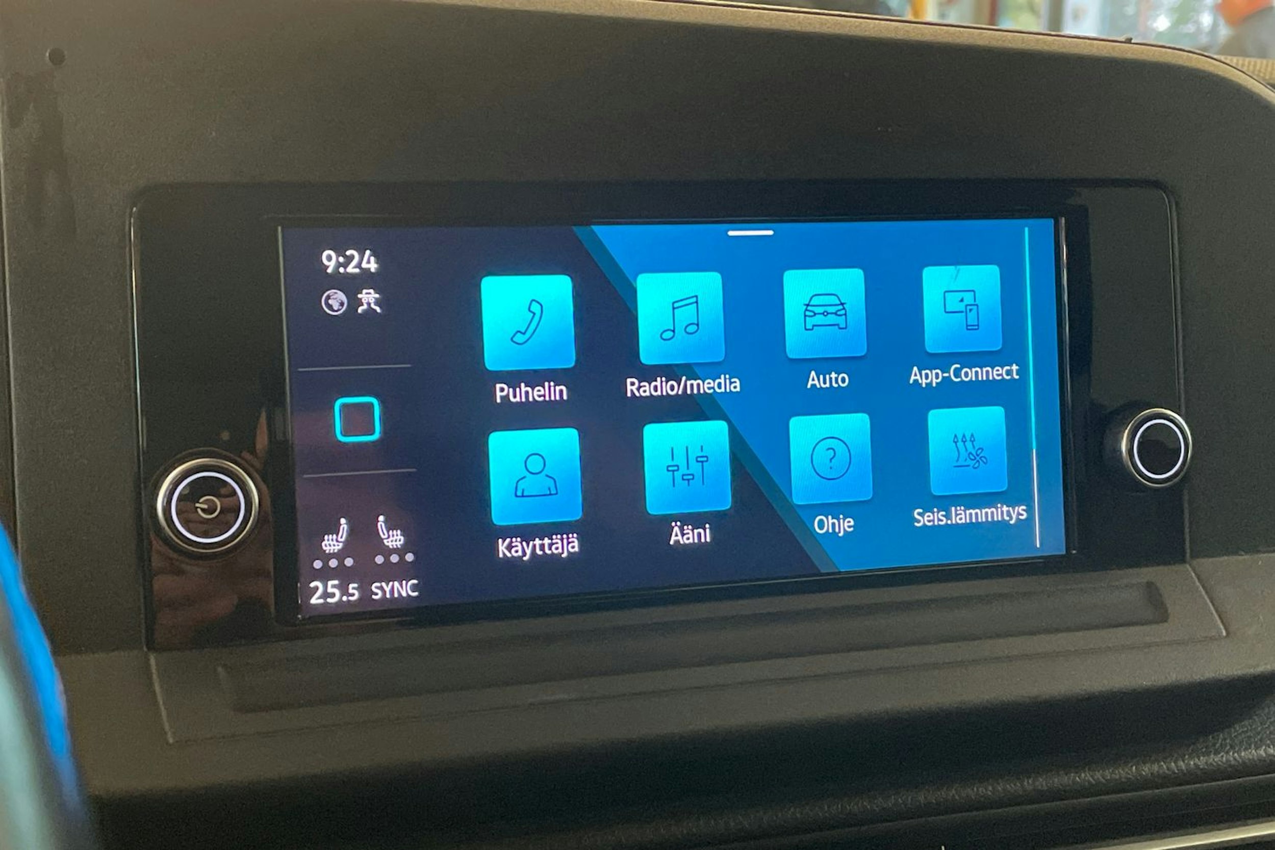 Musta Volkswagen CADDY 2021 kuva 15.