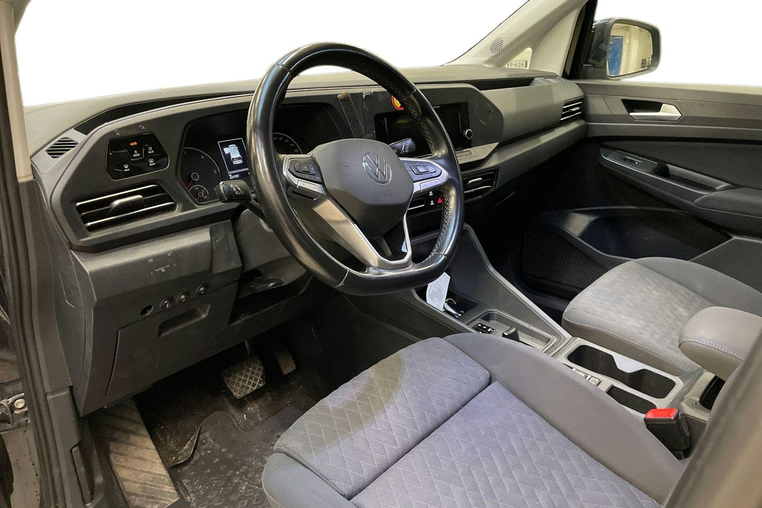 musta Volkswagen Caddy 2021 kuva 3.