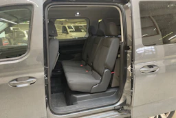 harmaa Volkswagen Caddy 2021 kuva 4.