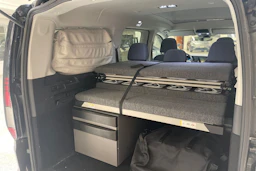 harmaa Volkswagen Caddy 2021 kuva 6.