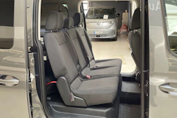 harmaa Volkswagen Caddy Maxi 2021 kuva 13.