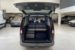 harmaa Volkswagen Caddy Maxi 2021 kuva 15.