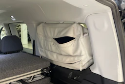 harmaa Volkswagen Caddy Maxi 2021 kuva 17.