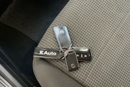 harmaa Volkswagen Caddy Maxi 2021 kuva 42.