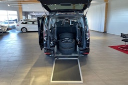 Musta Volkswagen CADDY 2021 kuva 19.