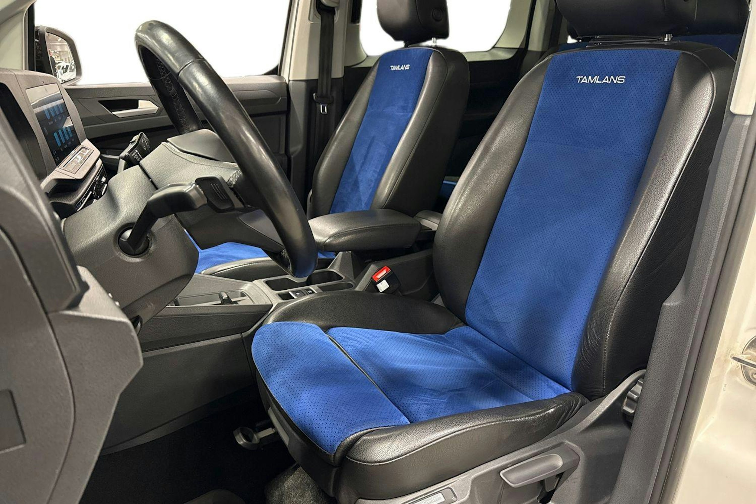 Valkoinen Volkswagen CADDY 2021 kuva 6.