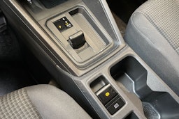 harmaa Volkswagen Caddy 2021 kuva 21.
