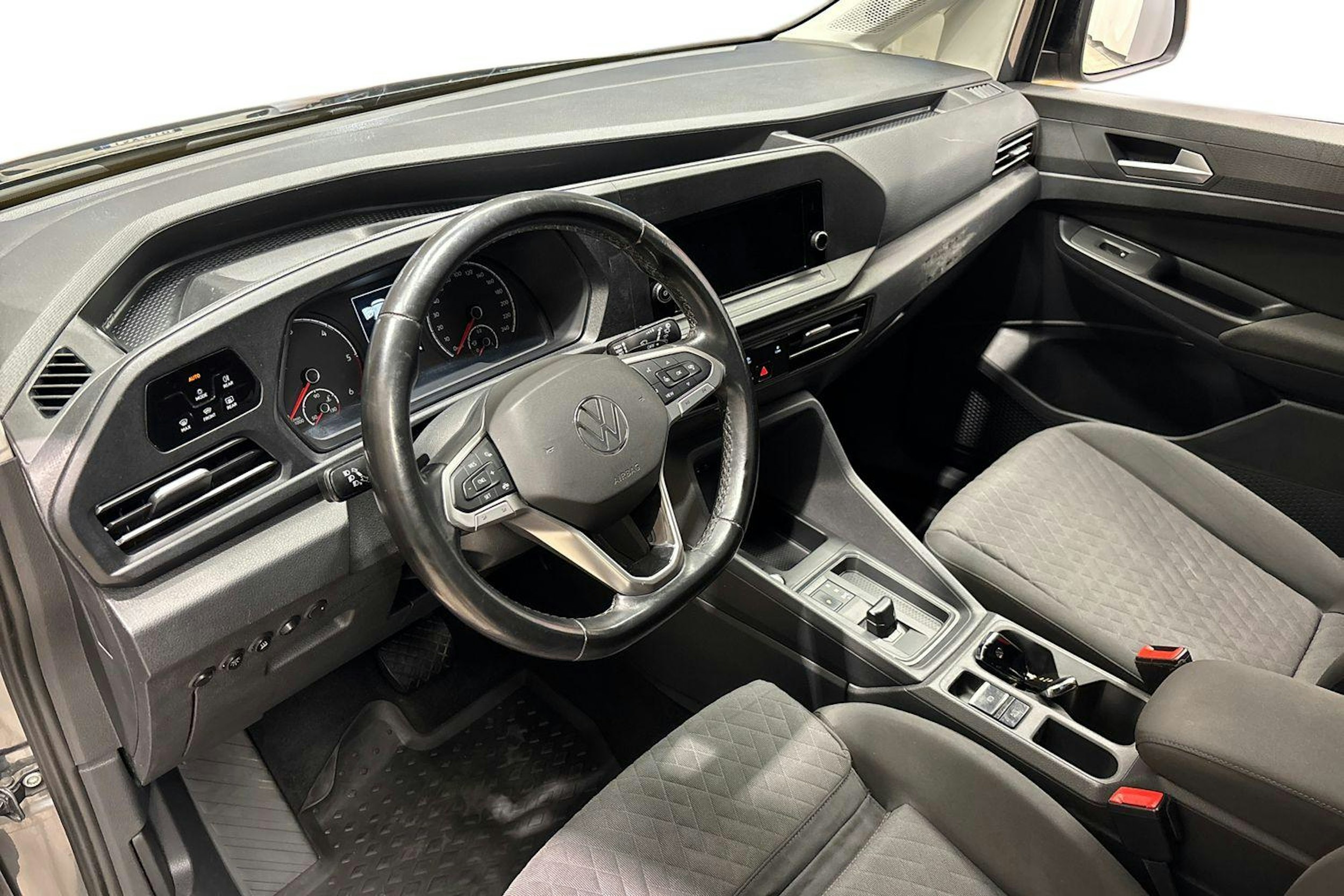 Valkoinen Volkswagen CADDY 2022 kuva 7.