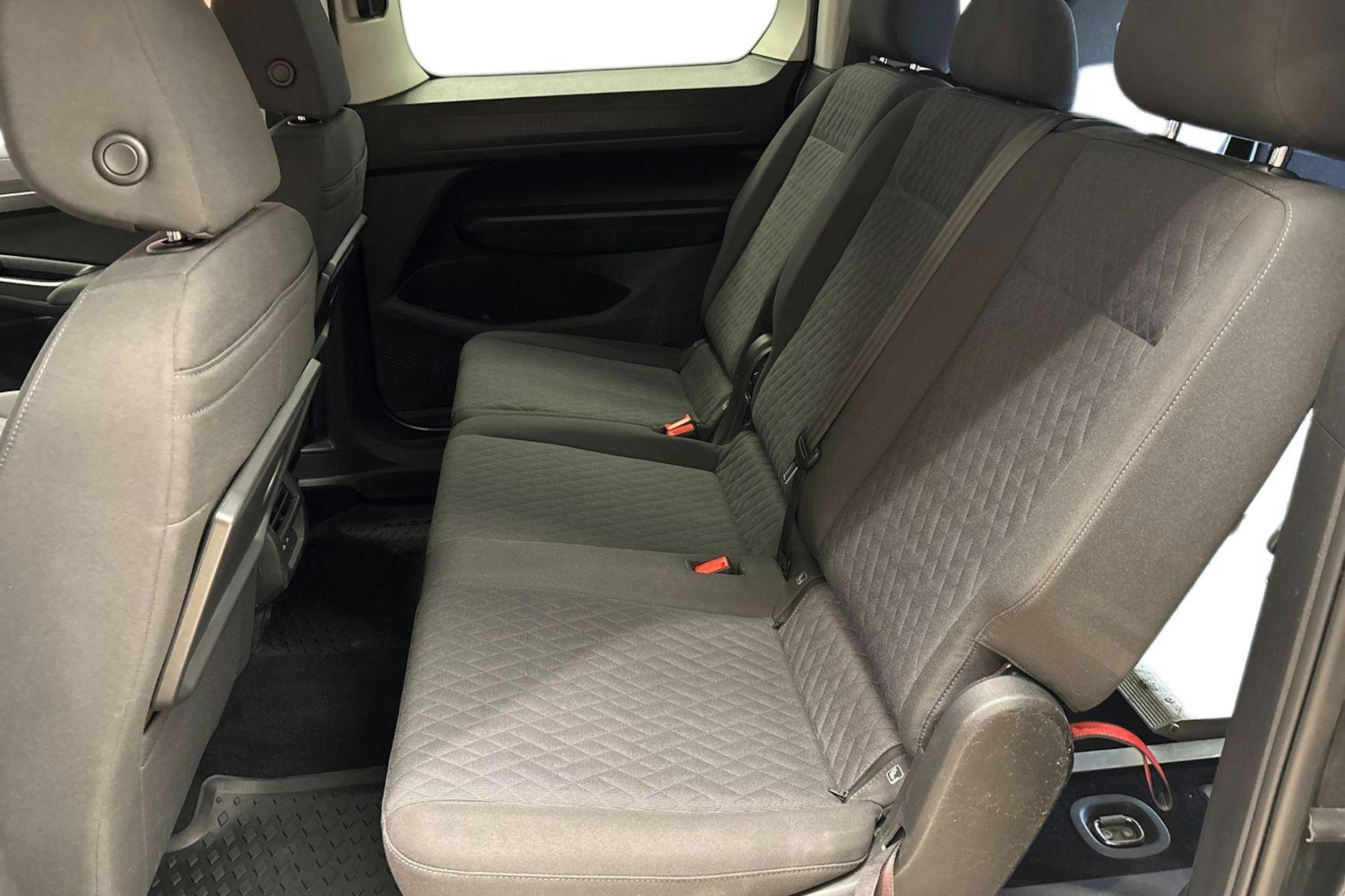 Valkoinen Volkswagen CADDY 2022 kuva 10.