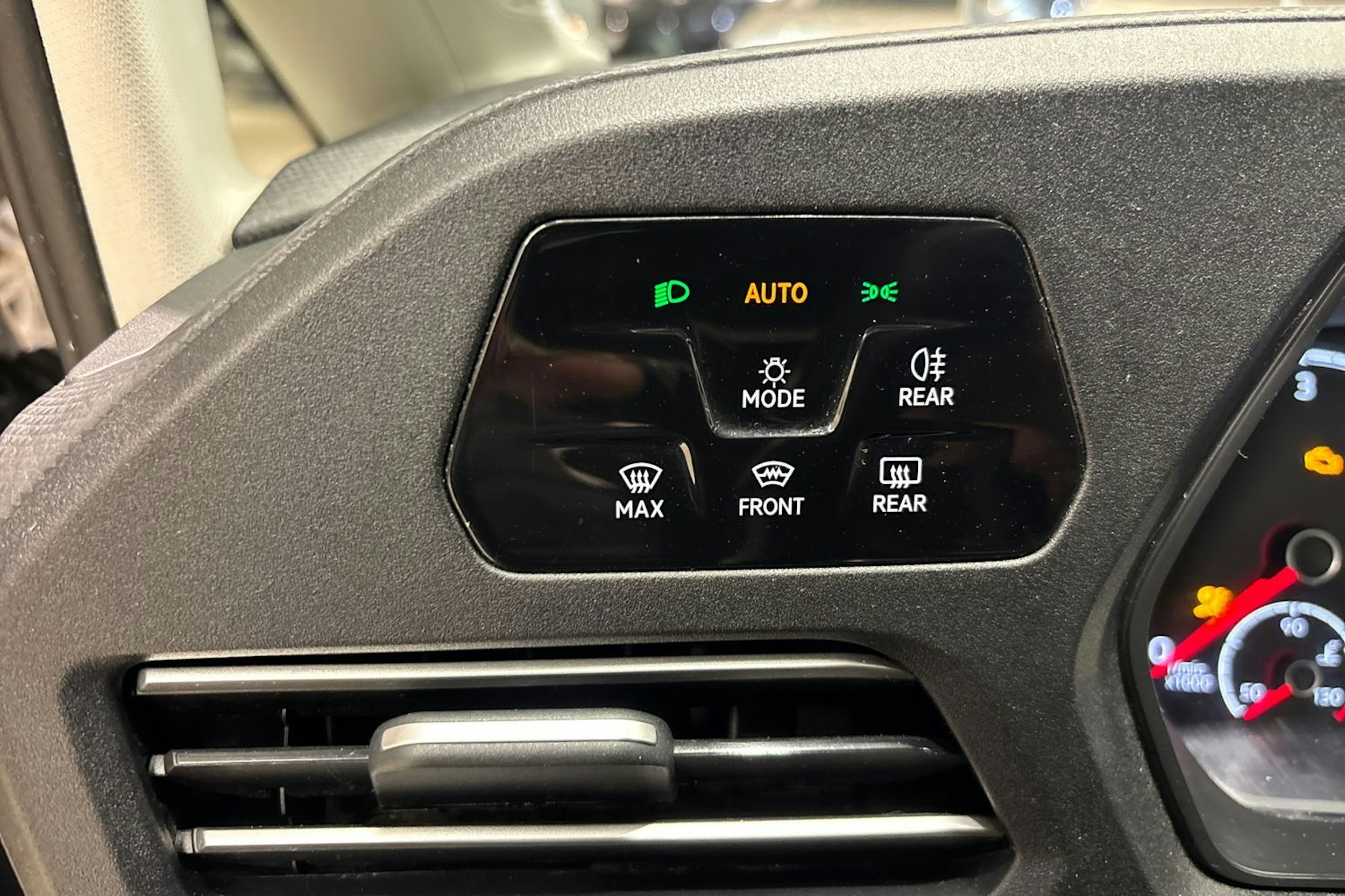 Valkoinen Volkswagen CADDY 2022 kuva 21.