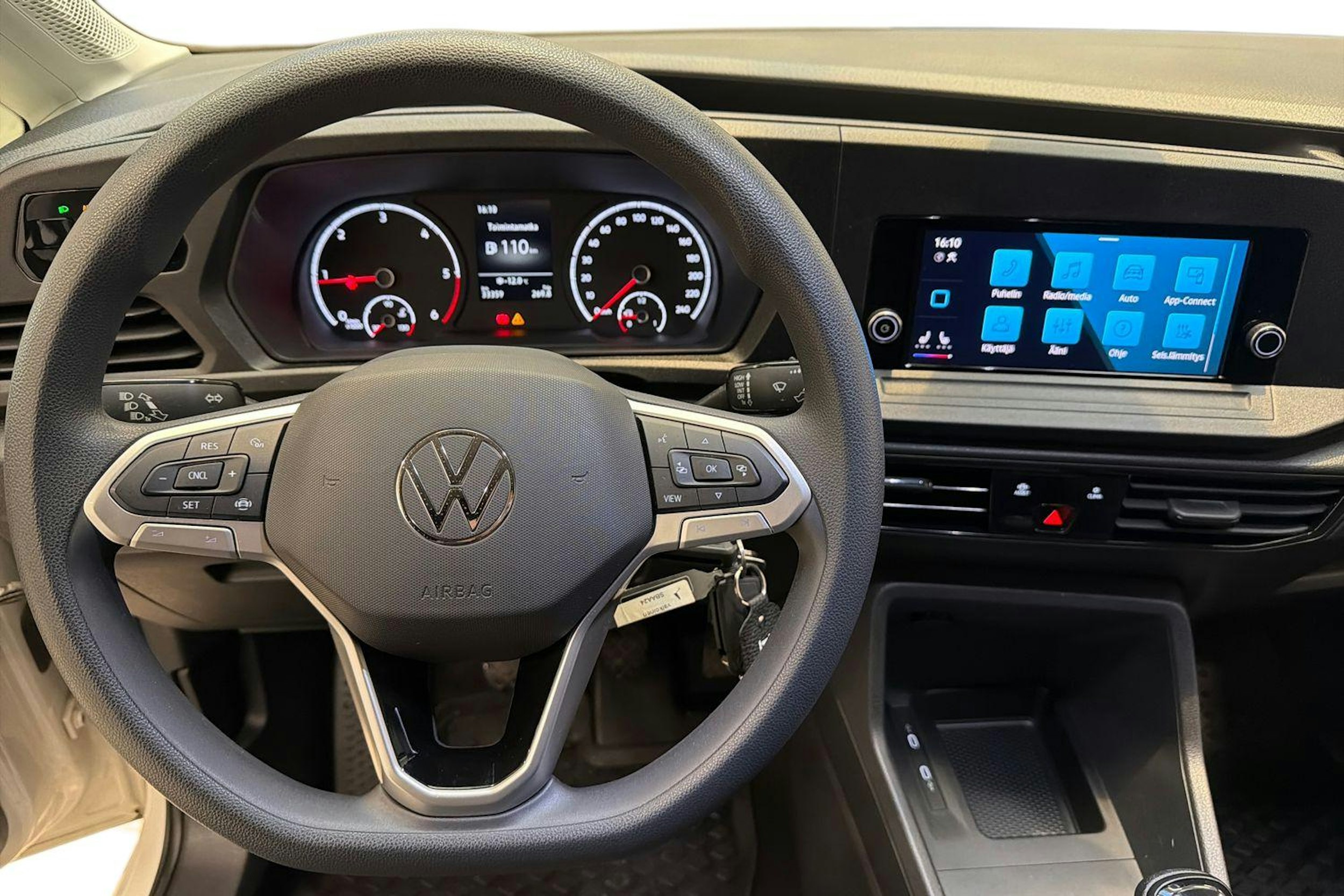 valkoinen Volkswagen Caddy 2021 kuva 9.