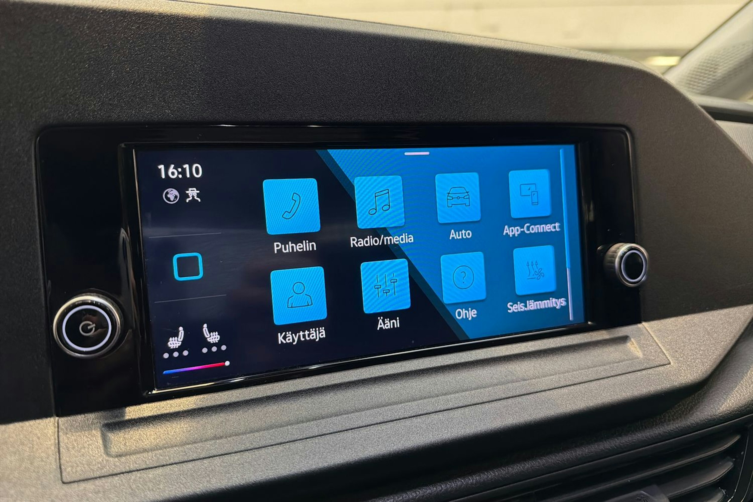 valkoinen Volkswagen Caddy 2021 kuva 15.